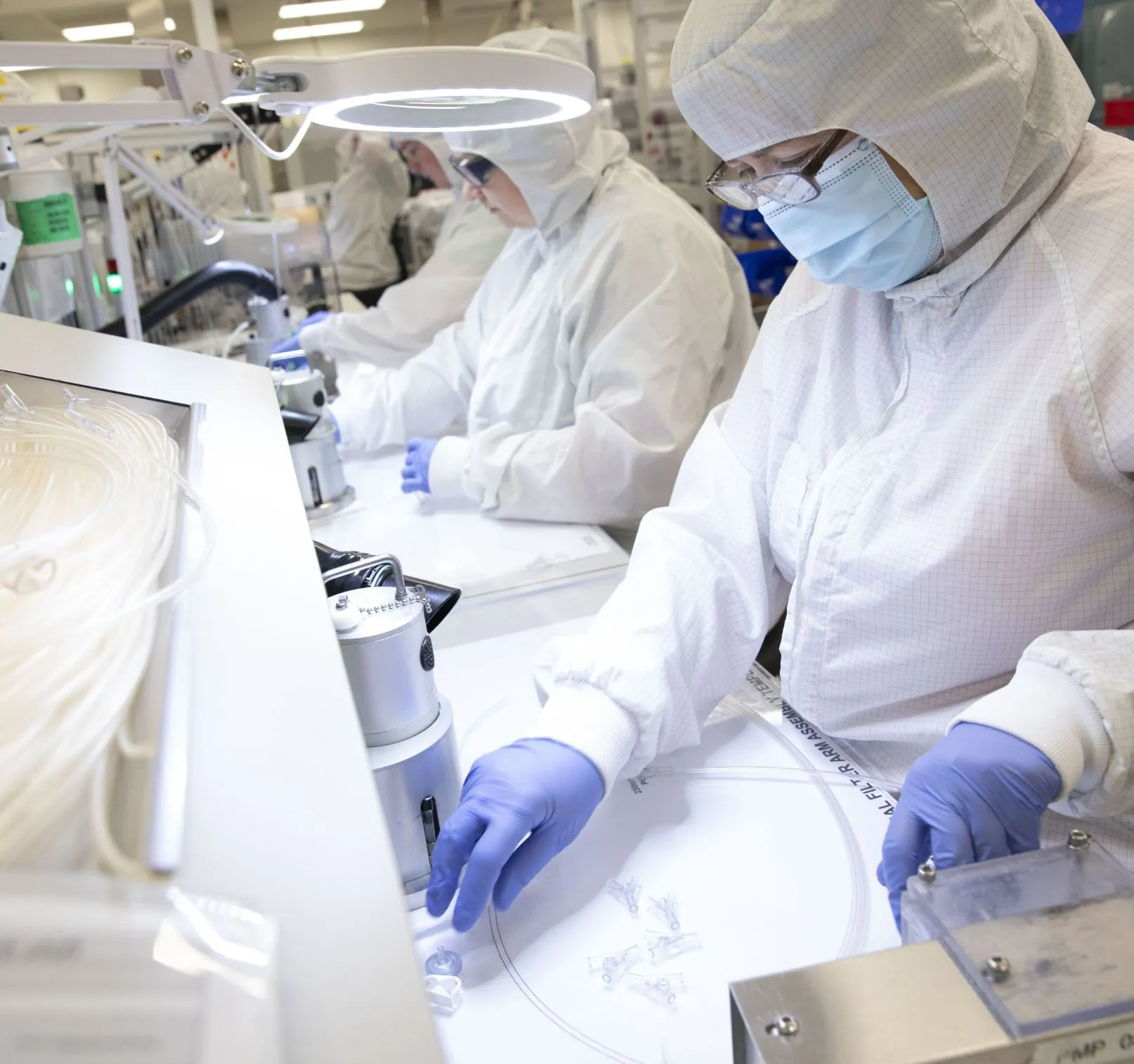 filter arm assembly lab staff