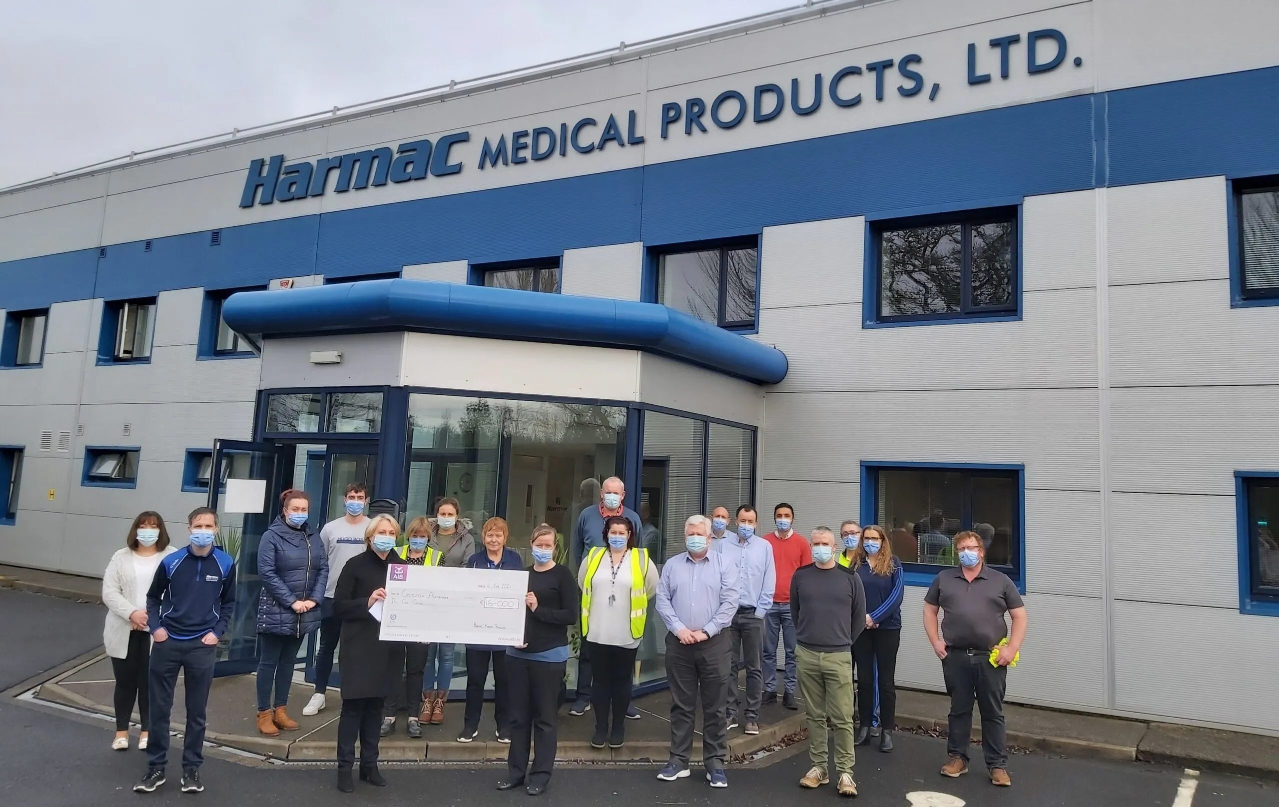 cheque presentation €16,000 for Alzheimer Society of Ireland from Harmac Ireland